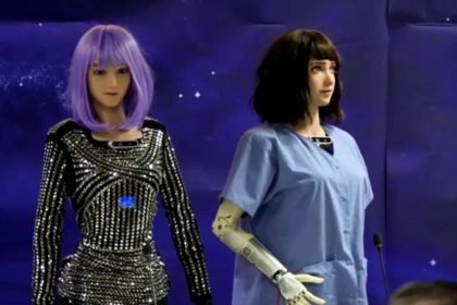 نشست خبری ربات‌ها در مقر سازمان ملل متحد در ژینو