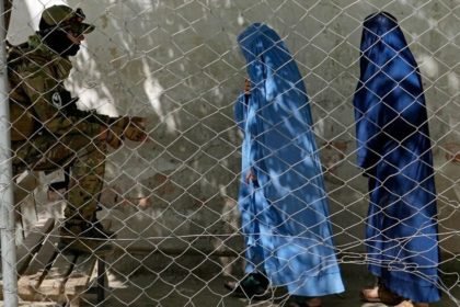 یوناما از افزایش محدودیت و نقض حقوق زنان و دختران از سوی گروه طالبان خبر می‌دهد