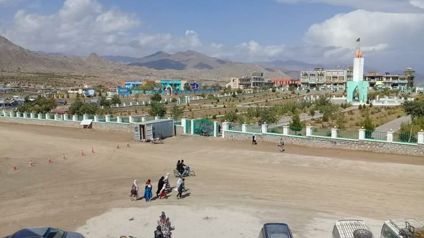 توهین به کارمندان هزاره از سوی گروه طالبان در استان دایکندی