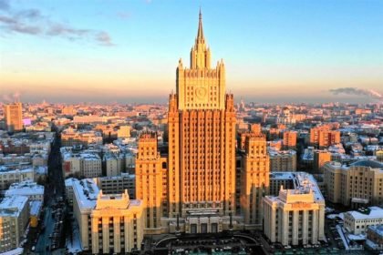 وزیر خارجه‌ی گروه طالبان در نسشت فرمت مسکو اشتراک می‌کند