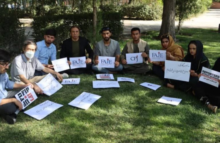 خبرنگاران تبعیدی در ایران در برزخ بیسرنوشتی و خطر اخراج اجباری قرار دارند