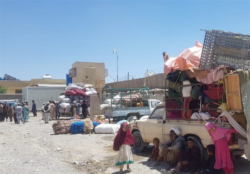 بازگشت ۸۰۰ خانواده‌ی افغانستانی از پاکستان به کشور