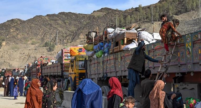بیش از دوهزار مهاجر افغانستانی از پاکستان اخراج شدند