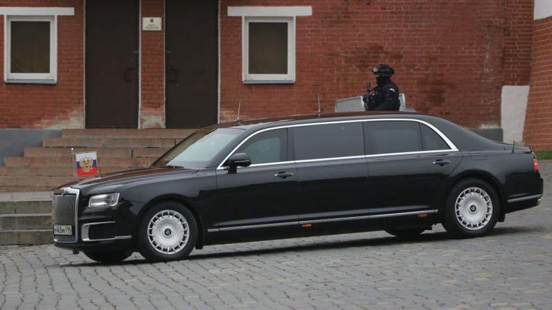 پوتین به رهبر کوریای شمالی یک موتر نوع لیموزین آئوروس هدیه داد