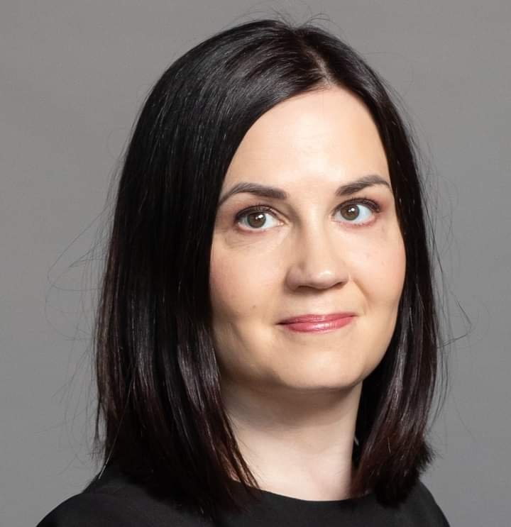 مقام فنلندی: دختران و کودکان افغانستان مانند همه‌ی کودکان شایسته‌ی آموزش با کیفیت هستند