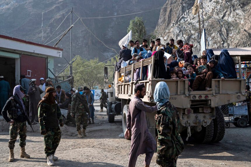 اخراج اجباری بیش از ۹۶ هزار مهاجر طی یک ماه گذشته