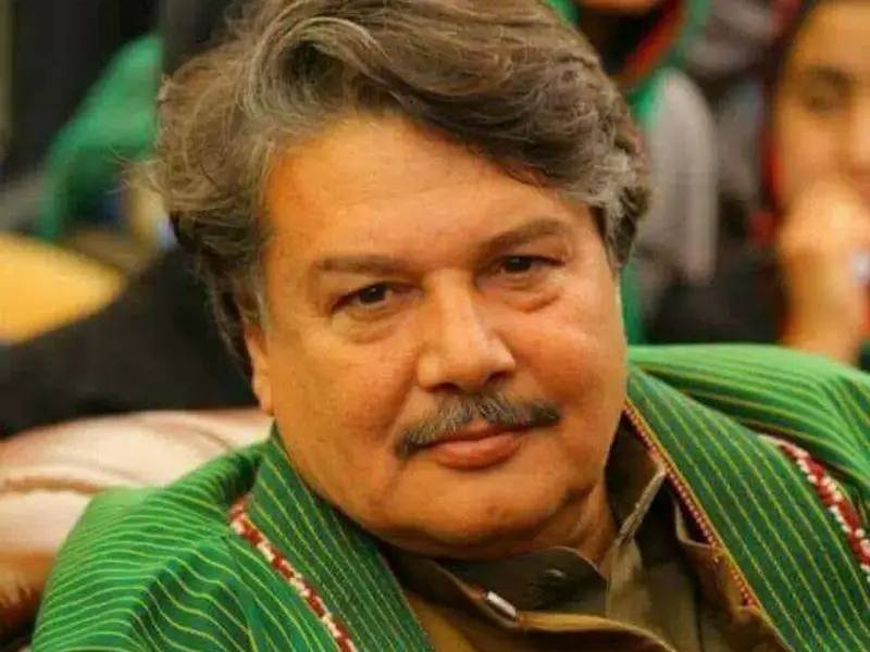 جنرال ملک: پیروان سیاست عبدالرحمن خانی باعث تجزیه‌ای افغانستان می‌شوند