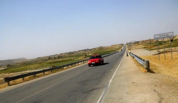 روی‌داد ترافیکی در بزرگ‌راه جوزجان_بلخ ۱۴ مجروح برجای گذاشت