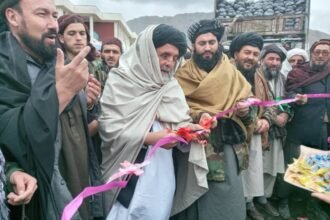 منابع: طالبان معادن بدخشان و بامیان را به غارت می‌برند