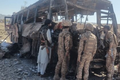 حمله بر کاروان نظامیان پاکستان در بلوچستان؛ ۱۷ سرباز کشته و زخمی شدند