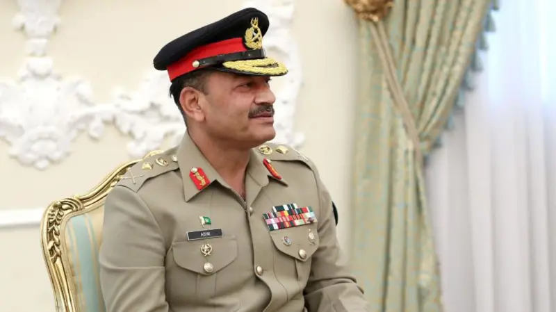 رئیس ارتش پاکستان با ترمپ در کاخ سفید دیدار می کند