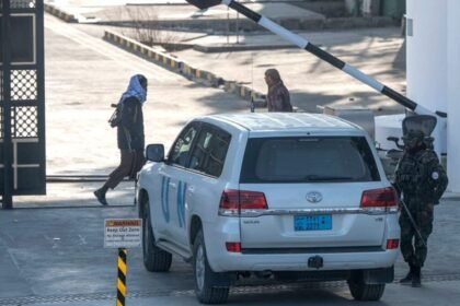 ایندیپندنت: خانواده‌های زنان شاغل در سازمان ملل در کابل تهدید مسلحانه شدند