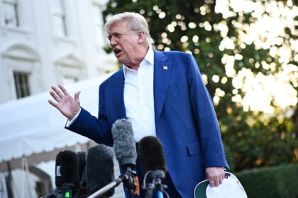 ترامپ: هفته آینده با ایران مذاکره خواهیم کرد