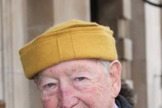 سندیگال خبرنگار پیش‌کسوت و نویسنده کتاب «ناپلئون افغانستان»درگذشت