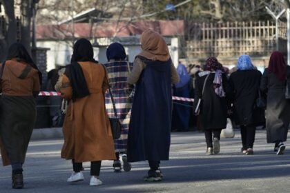 تحدید زنان افغانستان در محل کار توسط طالبان
