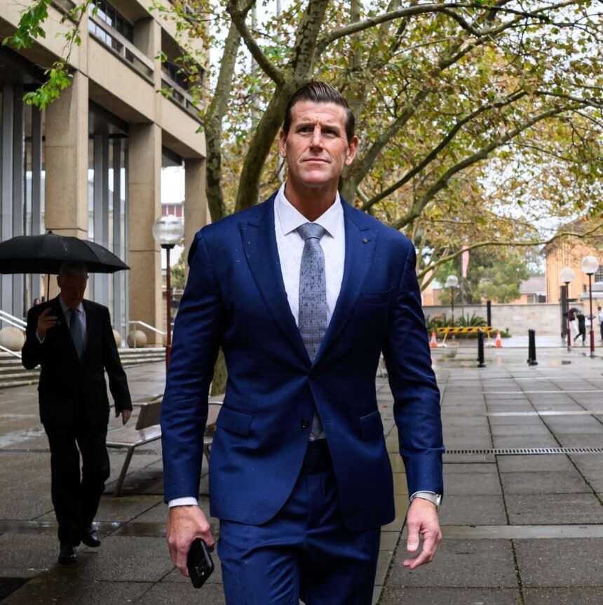 استرالیا نظامی سابق