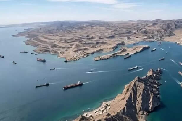 هشدار تهران - تنگه هرمز