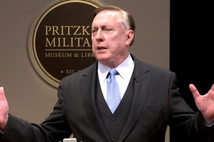 مشاور اسبق پنتاگون