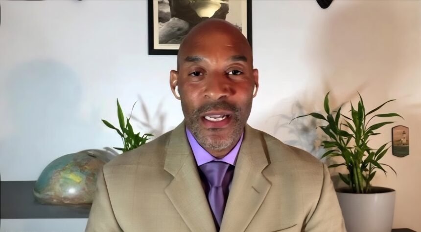 تحلیل‌گر ارشد آمریکایی