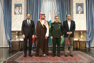 محسن رضایی: بر خروج اسرائیل از جنوب لبنان، سوریه و سرزمین‌های فلسطینی توافق کردیم 